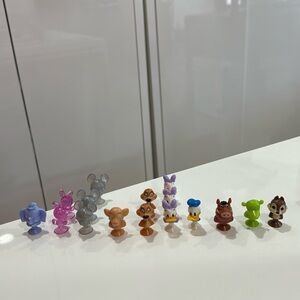 Mini push pop toys, 16 pieces.